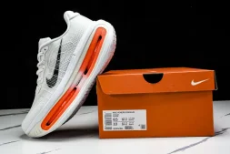 Nike Air Zoom Vomero Premium HQ2050-631