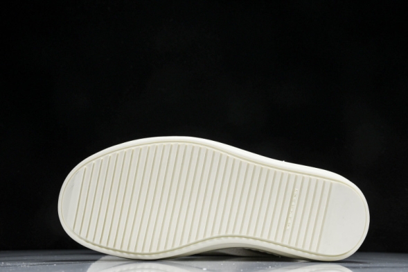 Rick Owens Cargo Fetish DS01C6808 MU Milk 