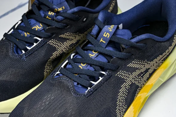 Asics Novablast 5 1011B974-402 