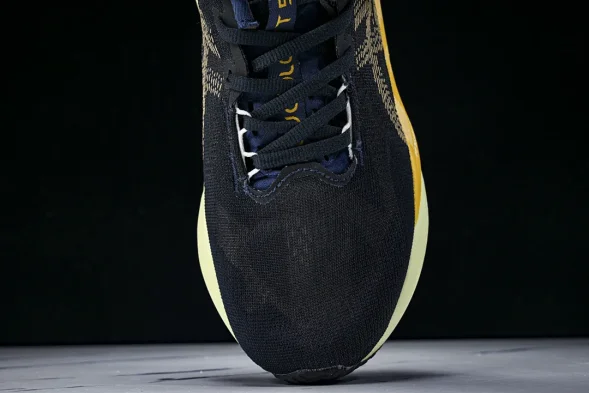 Asics Novablast 5 1011B974-402 