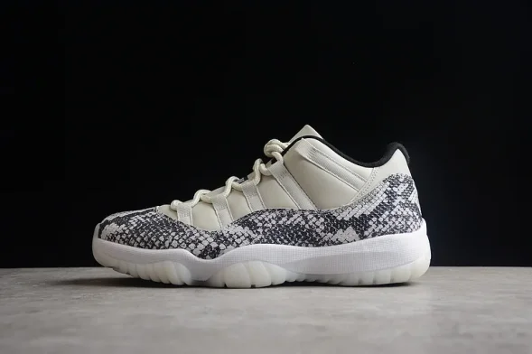 Nike Air Jordan 11 Retro Low Pure Violet CD6846-002 