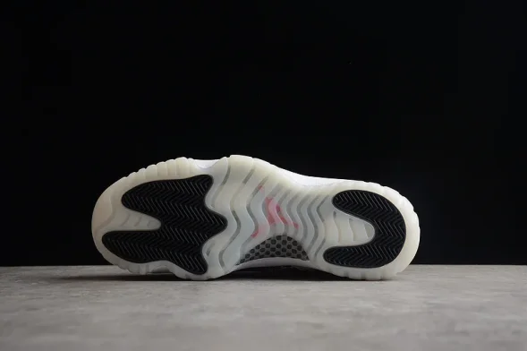 Nike Air Jordan 11 Retro Low Pure Violet CD6846-002 