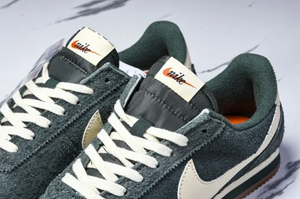 Nike Cortez Classic FJ2530-301 