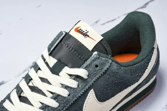 Nike Cortez Classic FJ2530-301 