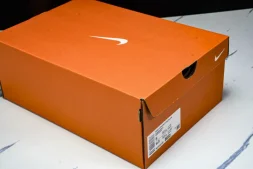 Nike Air Zoom Vomero Premium HQ2050-100