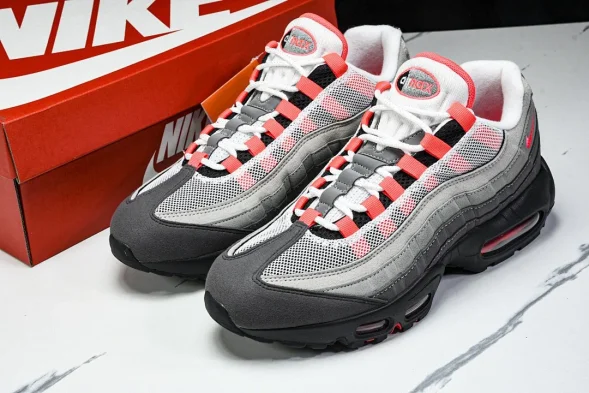 Nike Air Max 95 AT2865 100 