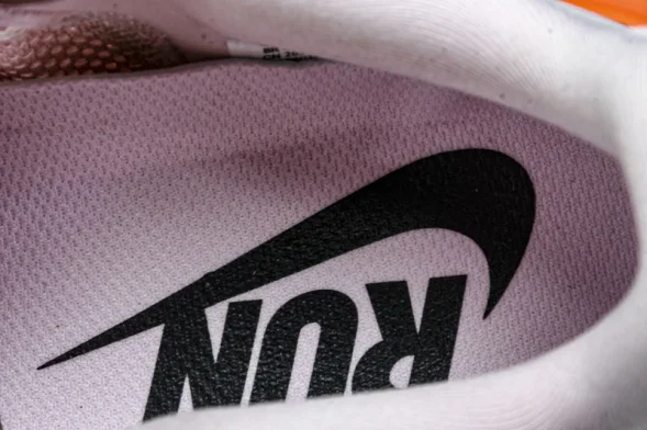 Nike Air Zoom Vomero Premium HQ2050-442 