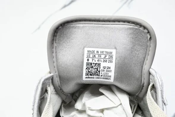 Adidas Japan JI2664 