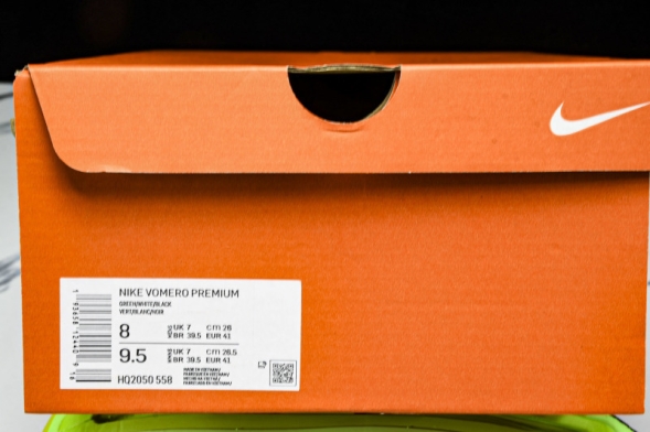 Nike Air Zoom Vomero Premium H02050 558 