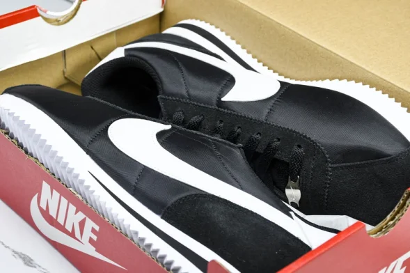 Nike Cortez Classic HF0263 001 