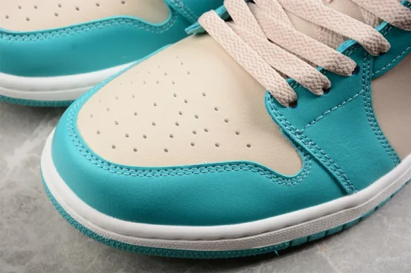 Nike Air Jordan 1 low DC0774-131 