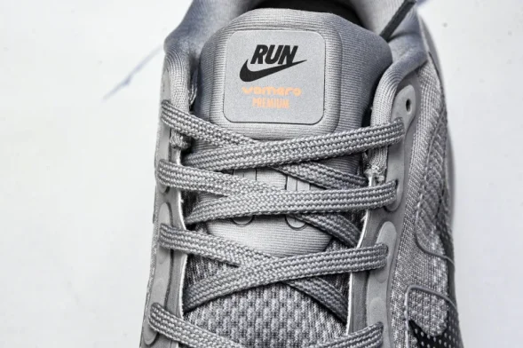 Nike Air Zoom Vomero Premium HQ2050 755 