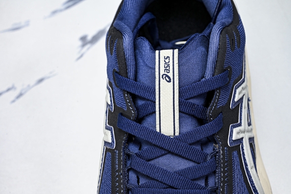 Asics Novablast 5 1011C027-400  