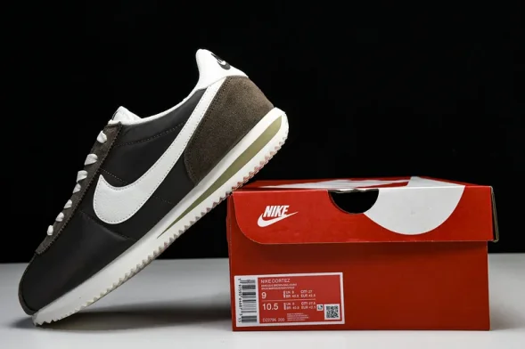Nike Cortez Classic DZ2795-200 