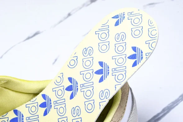 Adidas Japan IG2011 