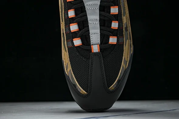 Nike Air Max 95 HQ1973-001 