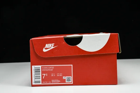 Nike Cortez Classic DN1791-105 