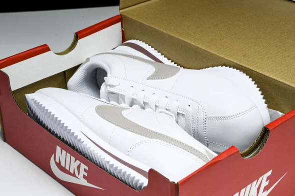 Nike Cortez Classic DN1791-105 