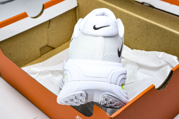 Nike Air Zoom Vomero Premium HQ2050-300 