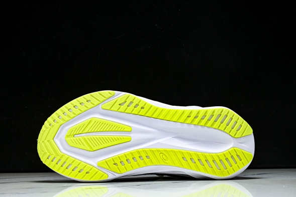 Asics Novablast 5 1012B909-100 