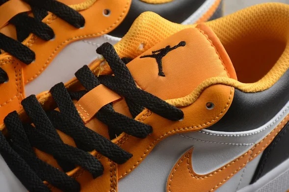 Nike Air Jordan 1 low 553558-70 