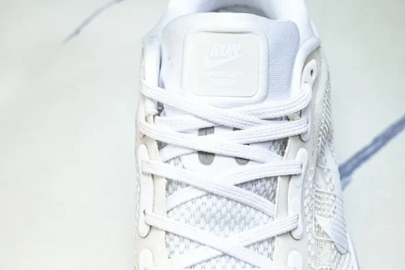 Nike Air Zoom Vomero Premium HQ2050-533 