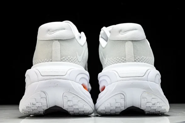 Nike Air Zoom Vomero Premium HQ2050-533 