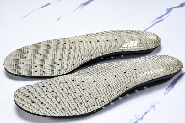 New Balance 2002R I2002RA1 