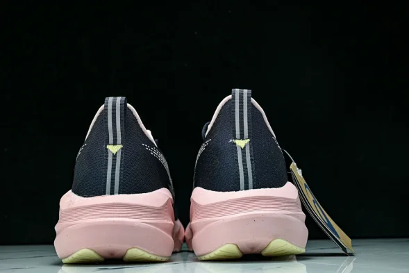 Asics Novablast 5 1012B765-400 