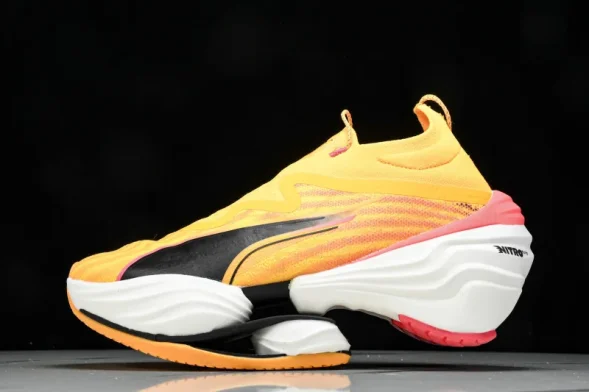 Puma FAST-R Nitro Elite 2 310621-01 