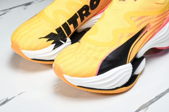 Puma FAST-R Nitro Elite 2 310621-01 
