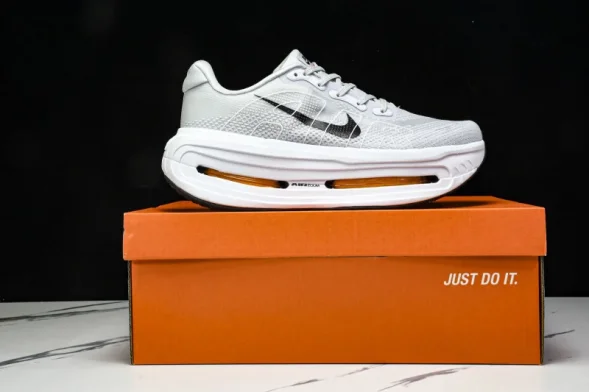Nike Air Zoom Vomero Premium HM5973-603 