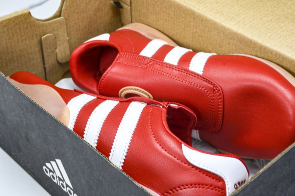 KITH x adidas Taekwondo Mei JR2646  