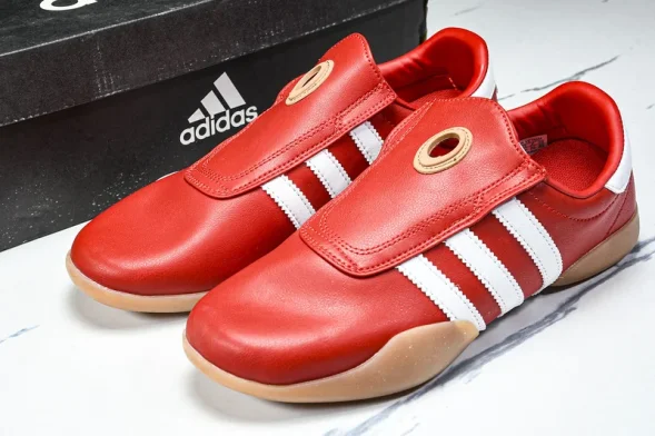 KITH x adidas Taekwondo Mei JR2646  