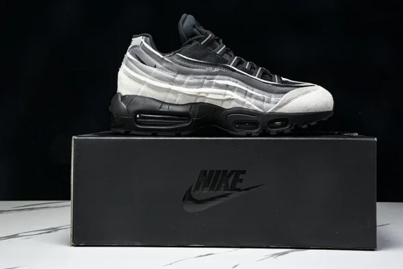 Nike Air Max 95 x Comme Des Garcons CDG CU8406-101 