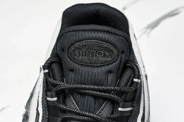 Nike Air Max 95 x Comme Des Garcons CDG CU8406-101 