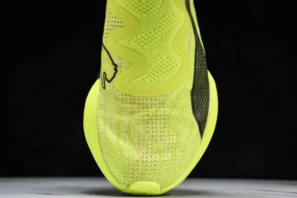 Puma FAST-R Nitro Elite 2 379554-01 
