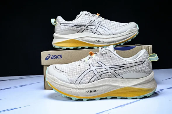Asics Trabuco Max 3 1011B800-020 