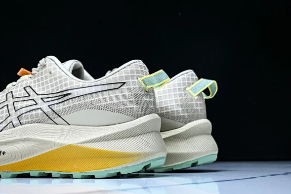 Asics Trabuco Max 3 1011B800-020 