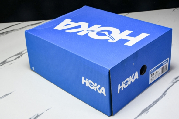 HOKA Bondi 9 1162011 CYLT 