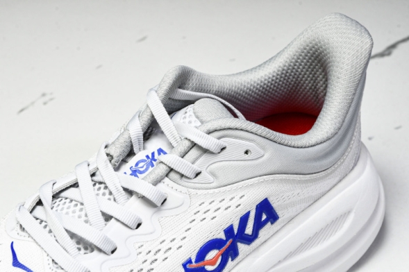 HOKA Bondi 9 1162011 CYLT 