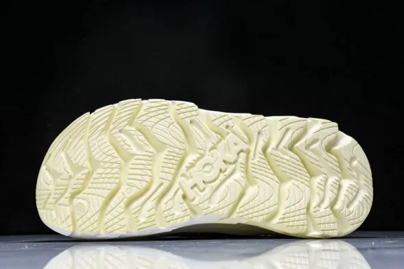 Hoka Restore Chukka Paria Farzanhen 1169090 CRM  