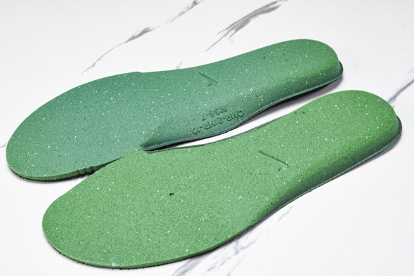 Nike ACG Mountain Fly Low GTX SE D09334 100 