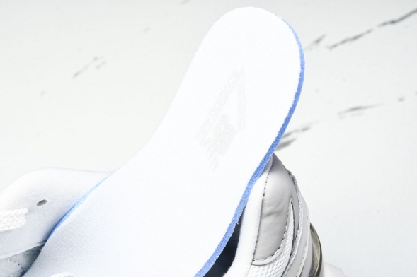 New Balance 9060 U9060ZGA 