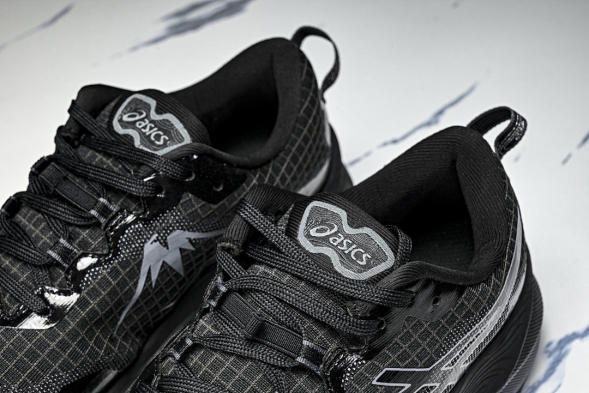 Asics Trabuco Max 3 1011B800-100 