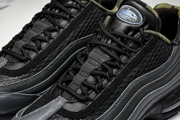 Nike Air Max 95 x Corteiz FB2709 002 