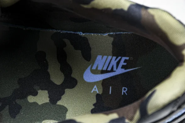 Nike Air Max 95 x Corteiz FB2709 002 