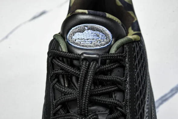 Nike Air Max 95 x Corteiz FB2709 002 