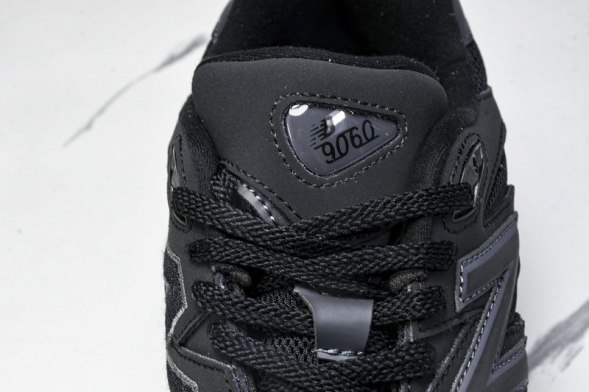 New Balance 9060 U9060ZGE 