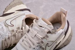 Nike V2K Runtekk Run FD0736-103